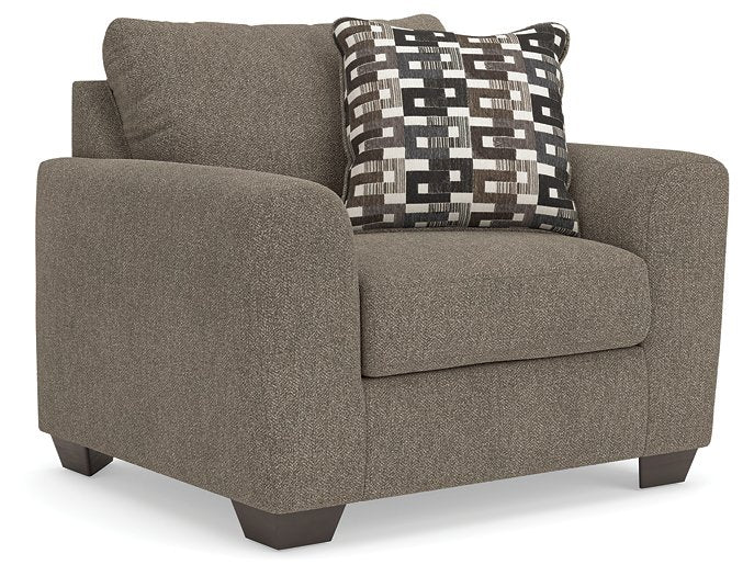 Triston-Peaks Oversized Chair