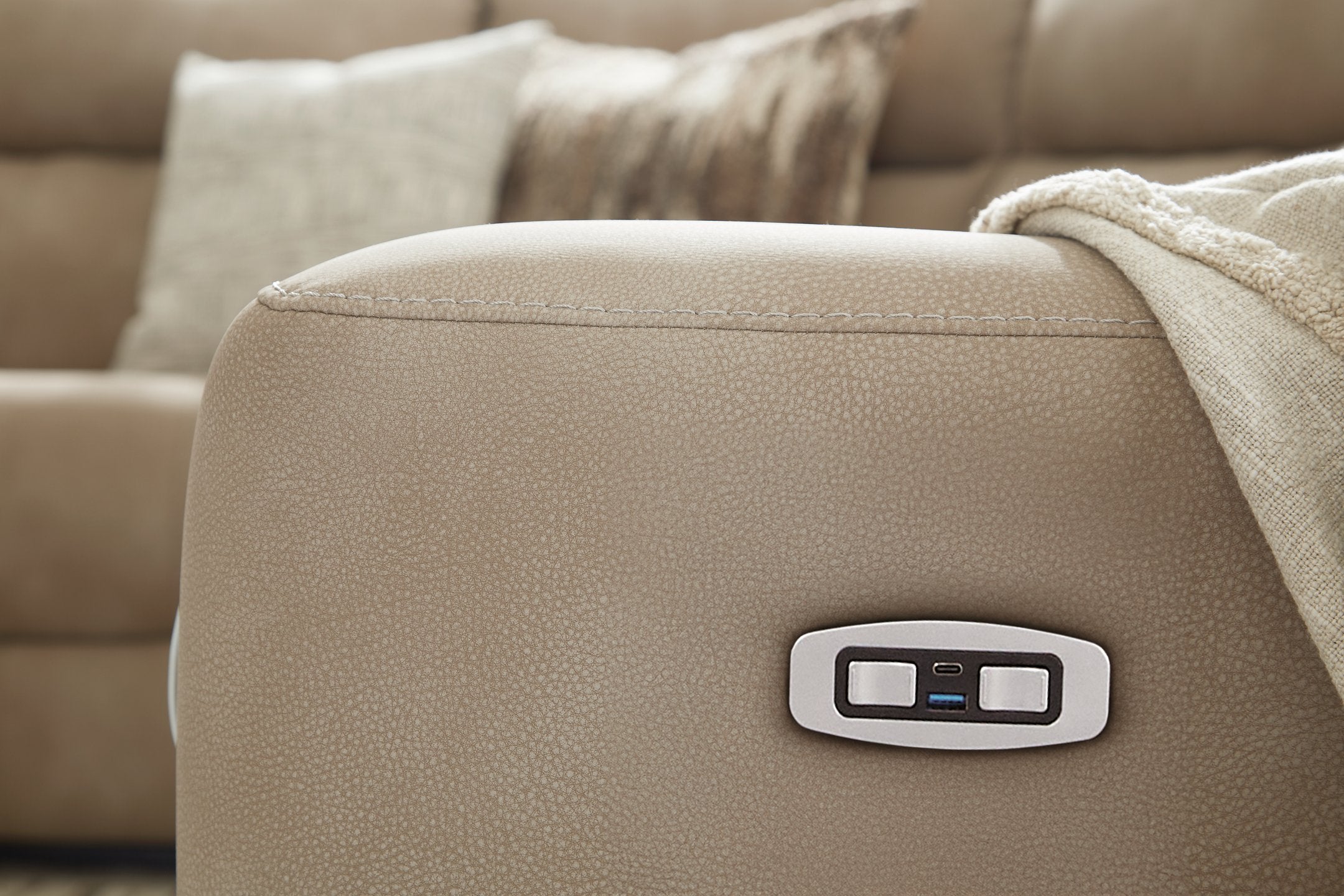 Next-Gen DuraPella Power Reclining Sectional